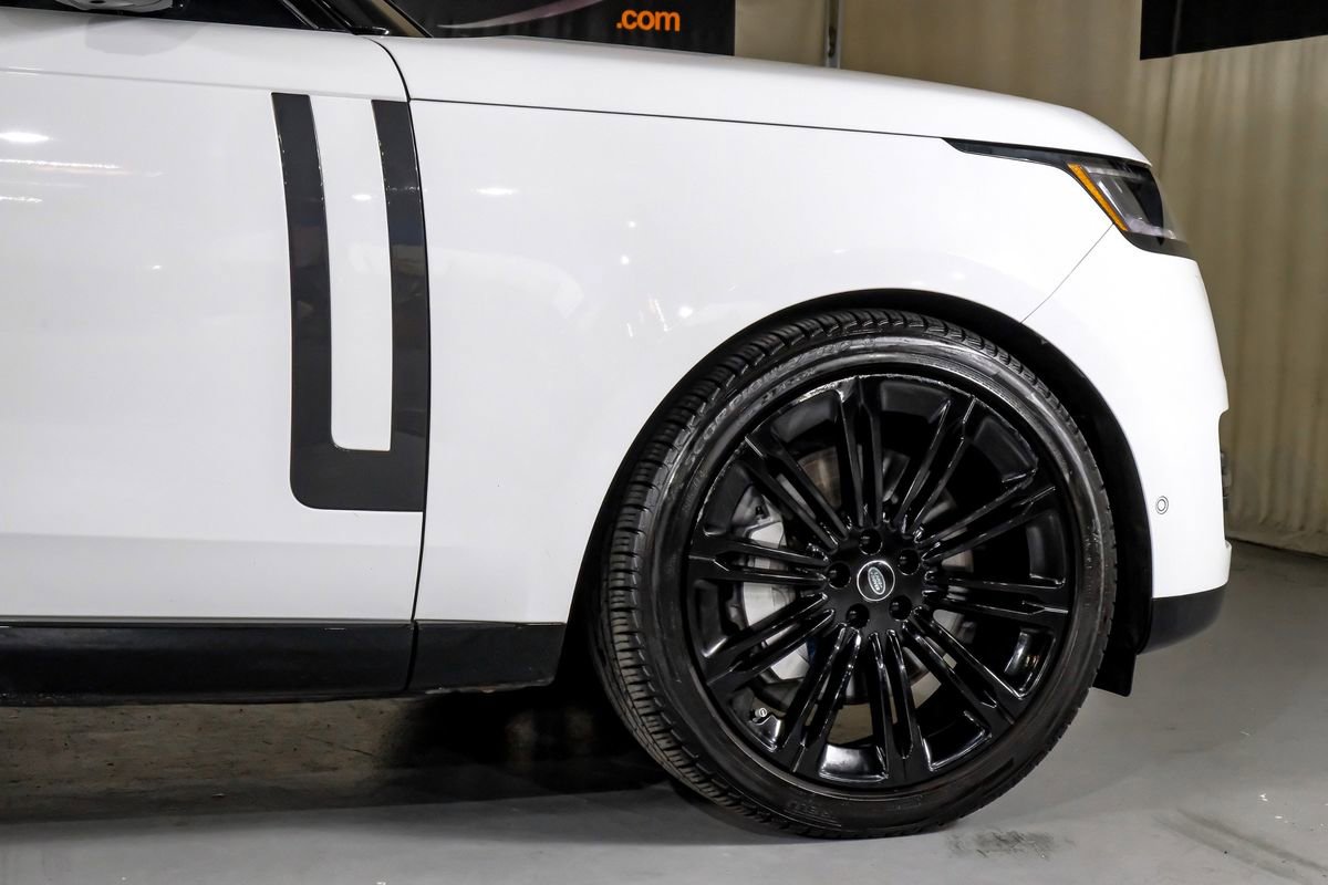 Used 2024 Land Rover Range Rover SE image 7
