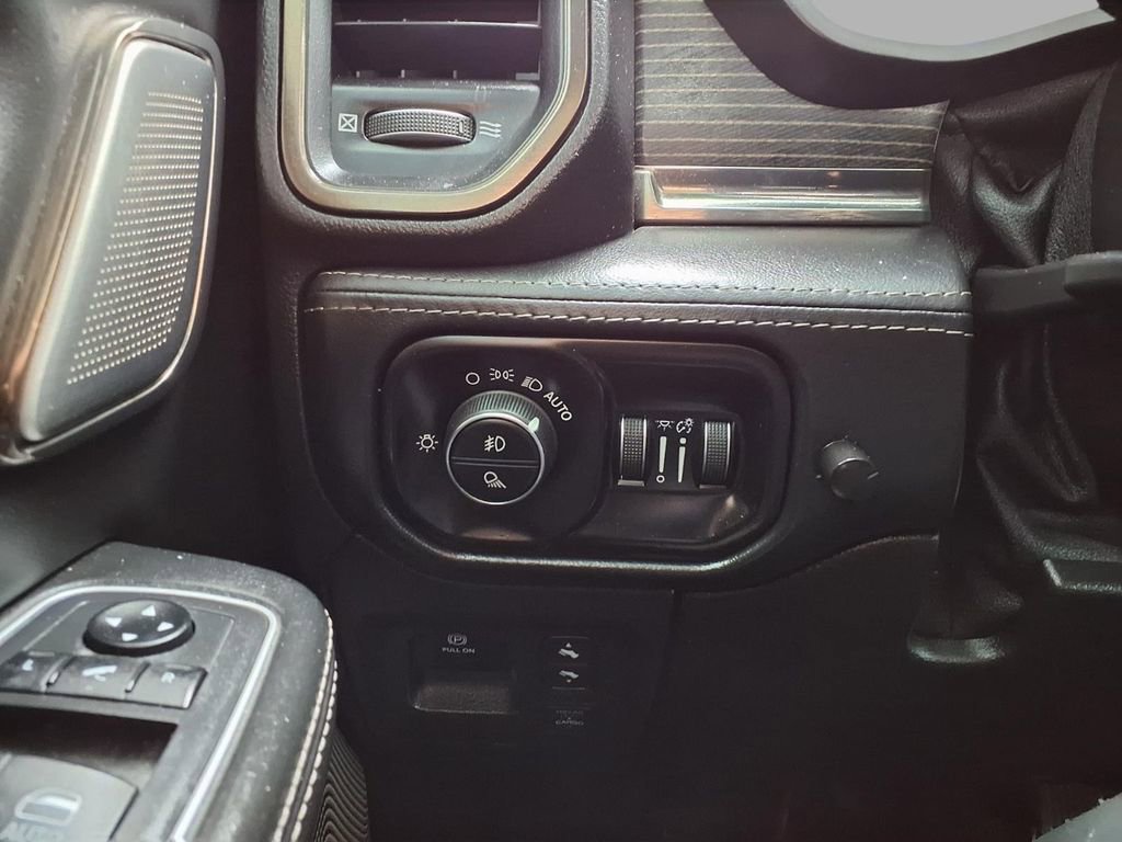 Used 2021 RAM 1500 Limited image 15