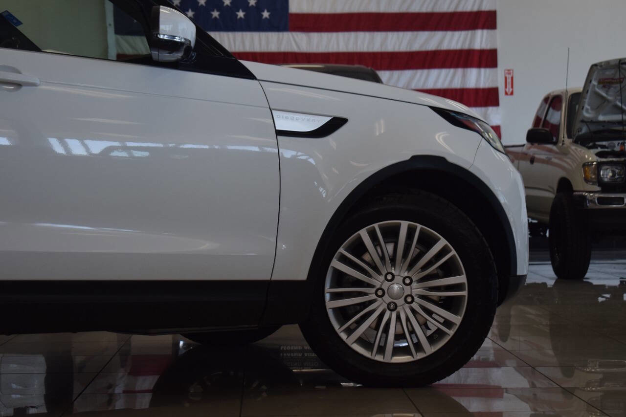 Used 2017 Land Rover Discovery HSE AWD/4WD image 34