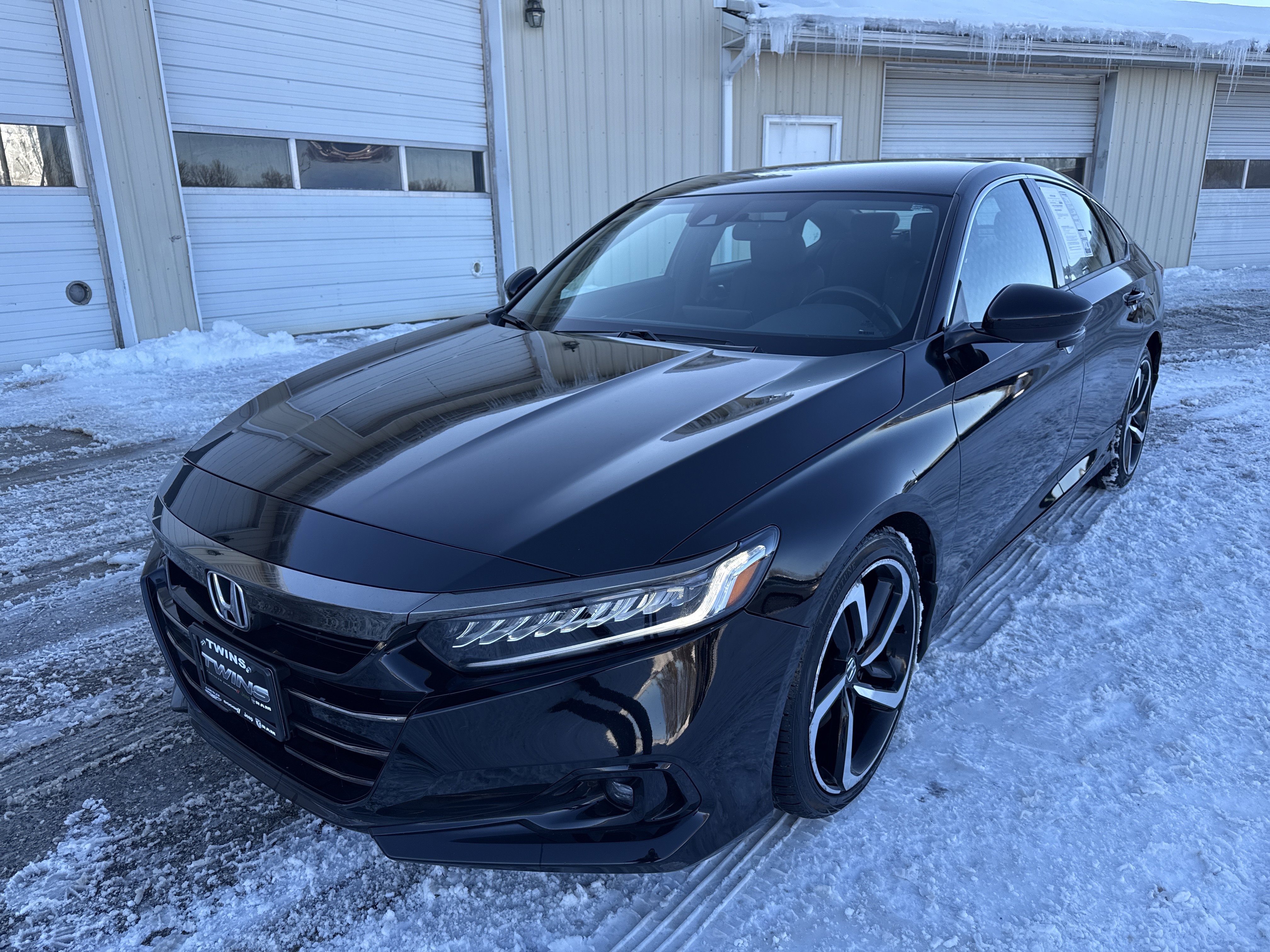 Used 2022 Honda Accord Sport image 11