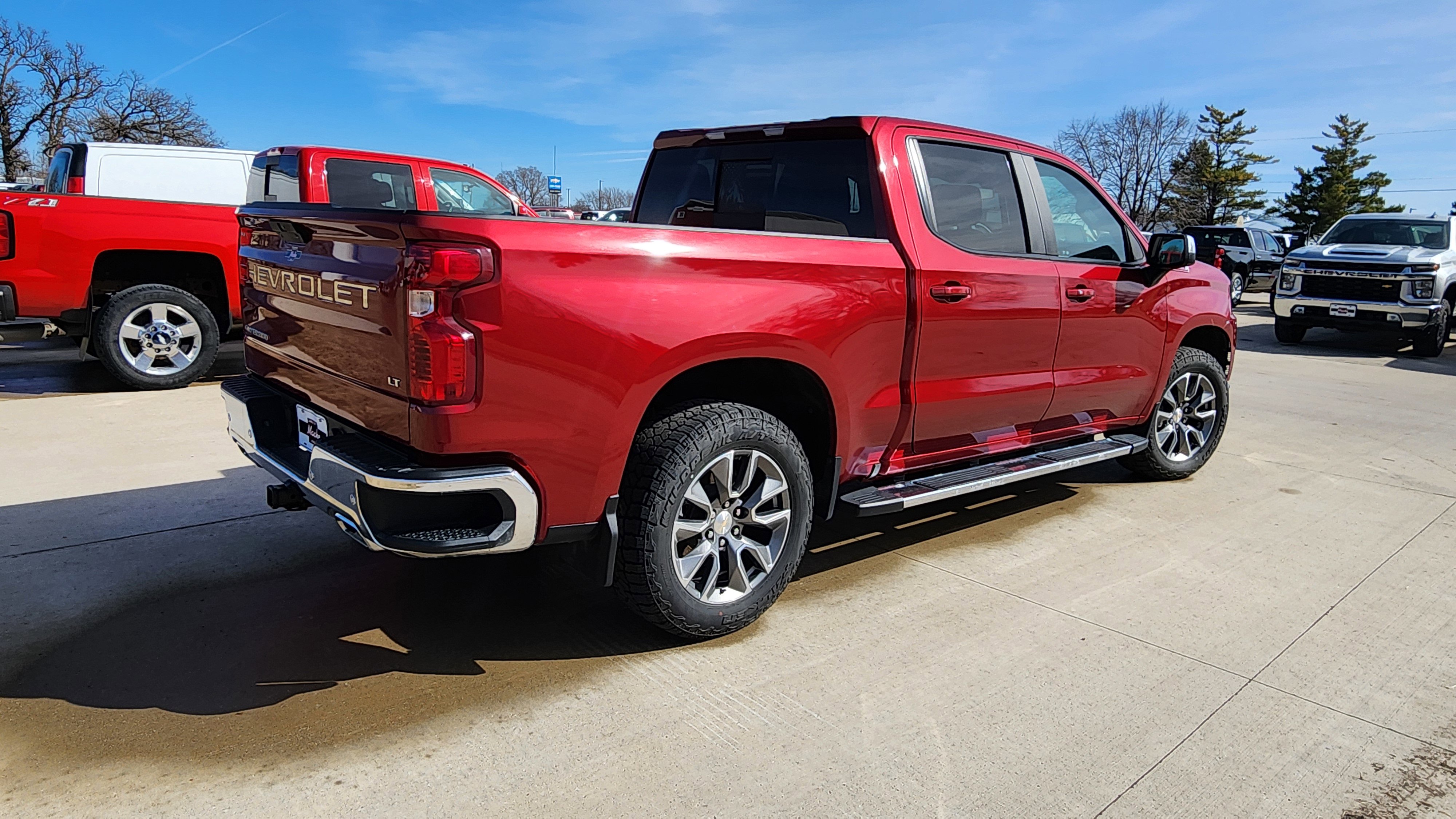 Used 2020 Chevrolet Silverado 1500 LT w/ All-Star Edition AWD/4WD image 5