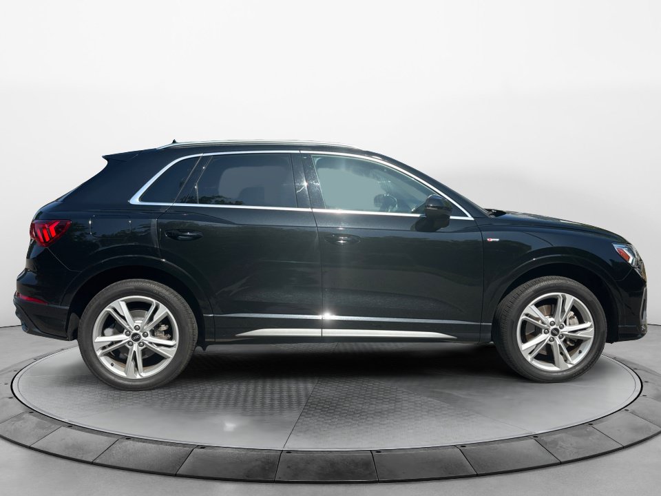Used 2022 Audi Q3 2.0T Premium Plus AWD/4WD image 8