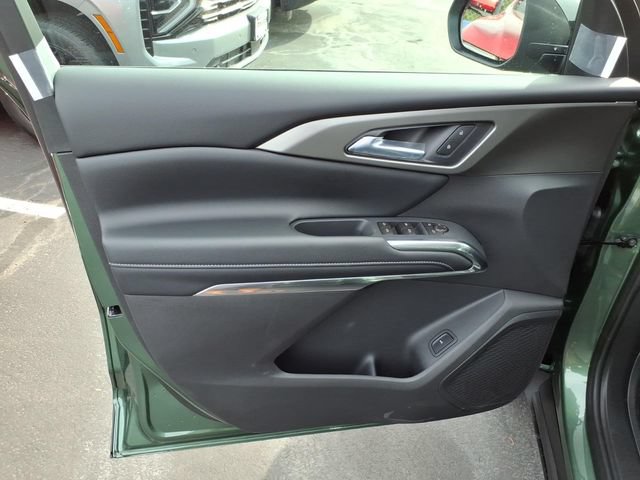 New 2027 Chevrolet Traverse LT w/ Sun and Wheel Package FWD image 12