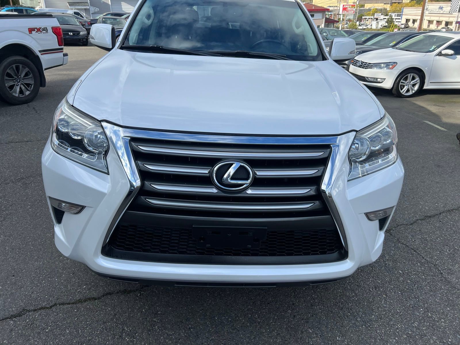 Used 2016 Lexus GX 460 w/ Comfort Package AWD/4WD image 8