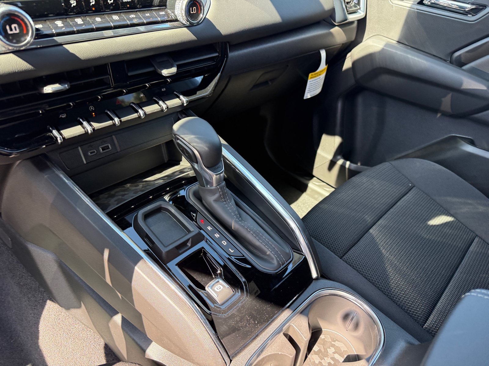 New 2026 GMC Canyon Elevation w/ Convenience Package RWD image 13