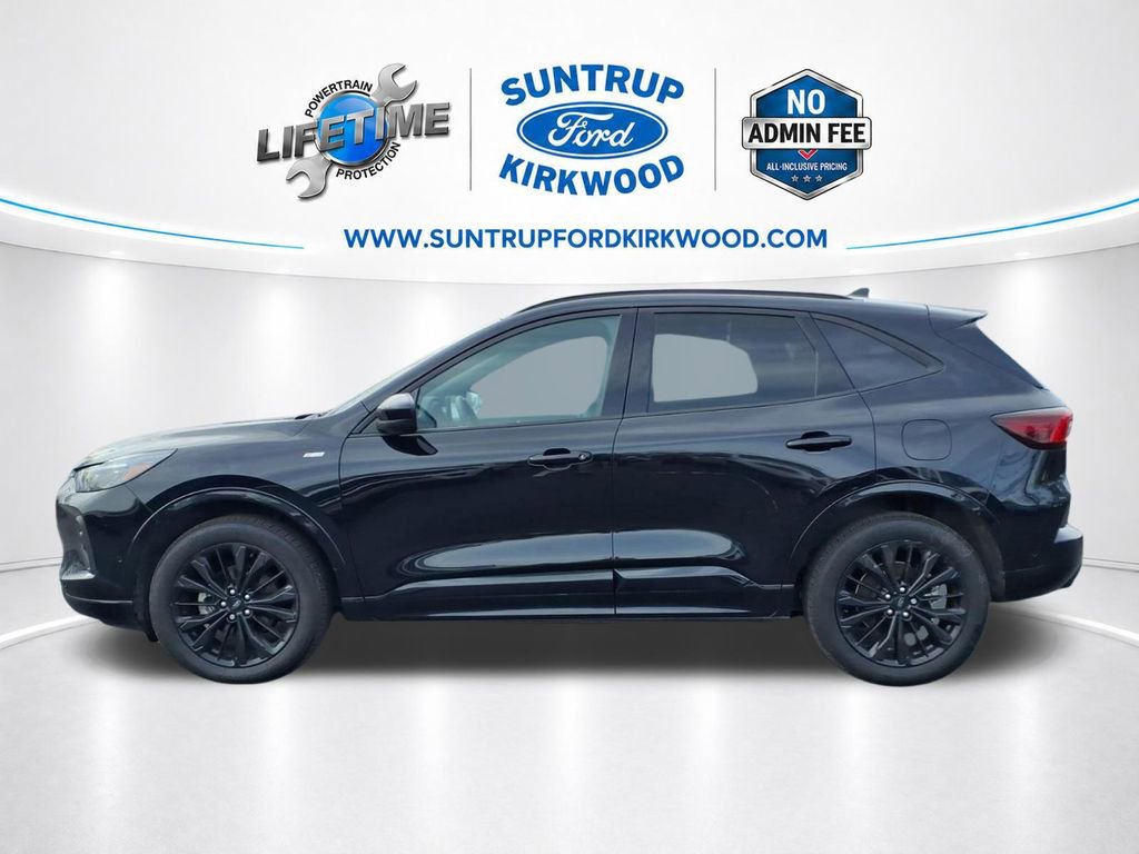 Used 2024 Ford Escape ST-Line Elite w/ Premium Technology Package AWD/4WD image 25