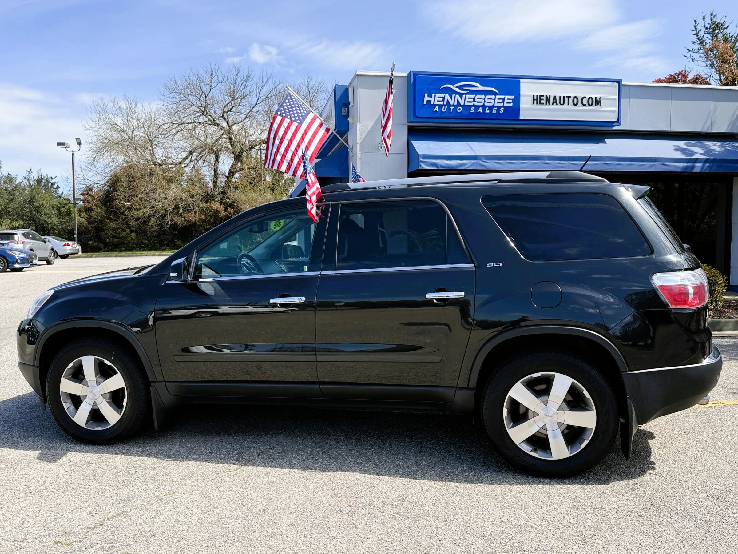 Used 2011 GMC Acadia SLT image 25