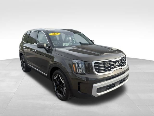 Used 2025 Kia Telluride S FWD image 8