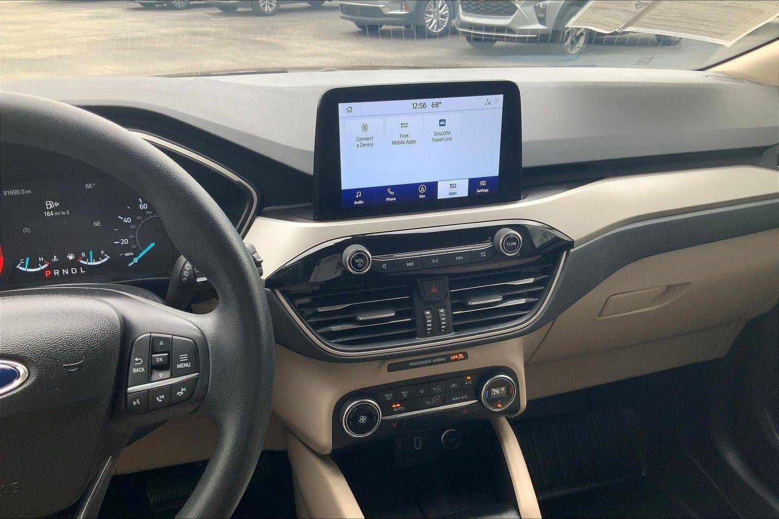 Used 2020 Ford Escape SE image 6