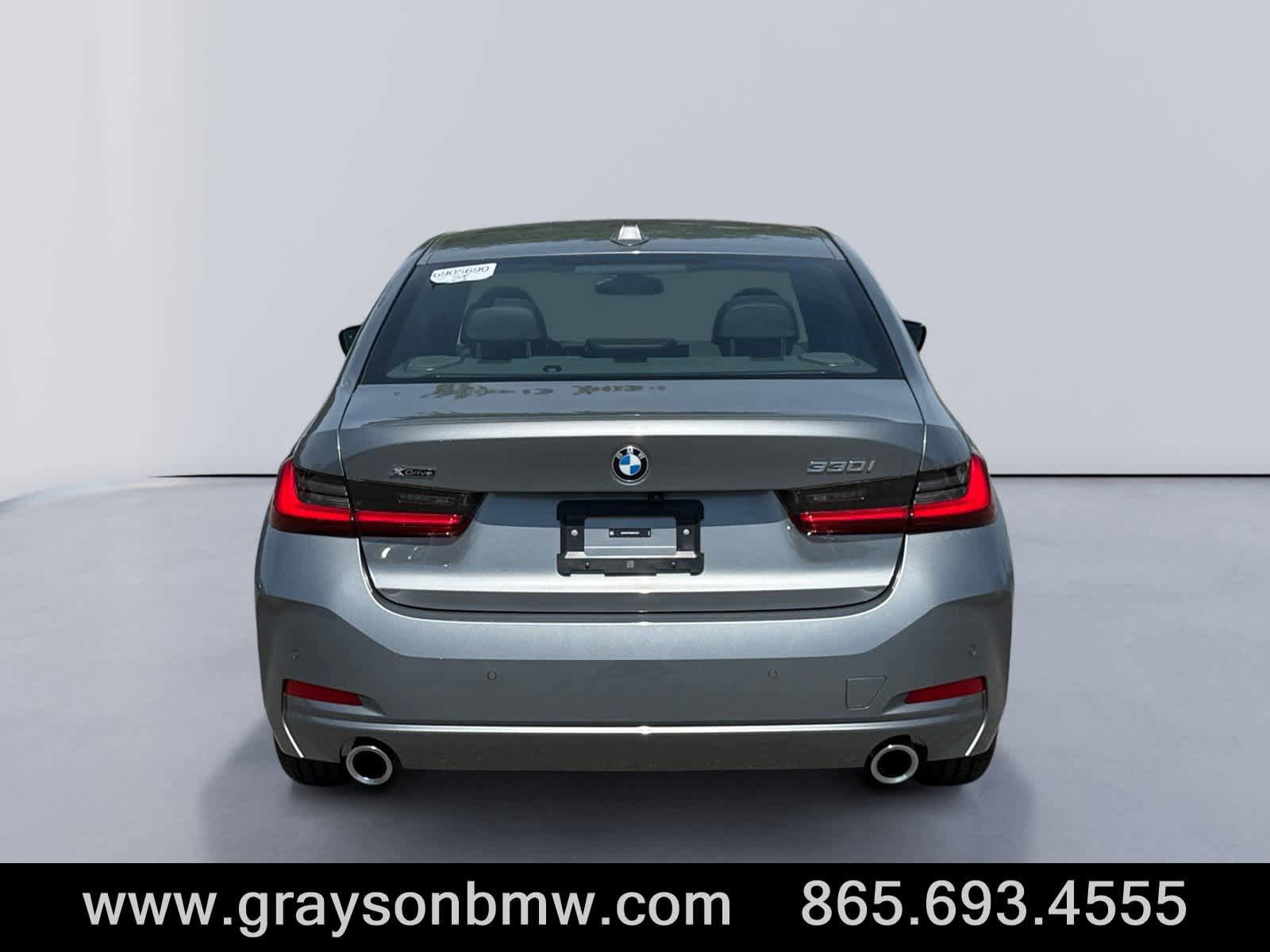 Used 2024 BMW 330i xDrive Sedan w/ Premium Package AWD/4WD image 4