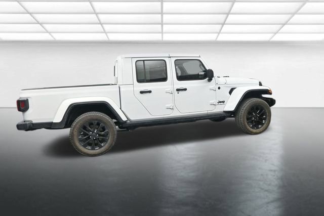 Used 2025 Jeep Gladiator Sport image 9