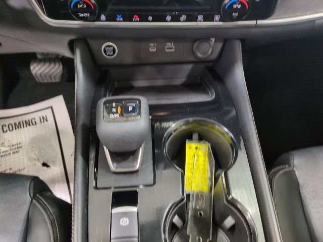 Used 2021 Nissan Rogue SL w/ Premium Package image 24