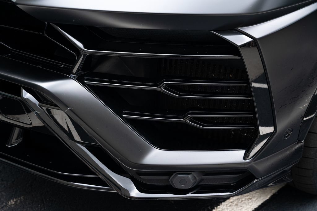 Used 2021 Lamborghini Urus AWD/4WD image 29