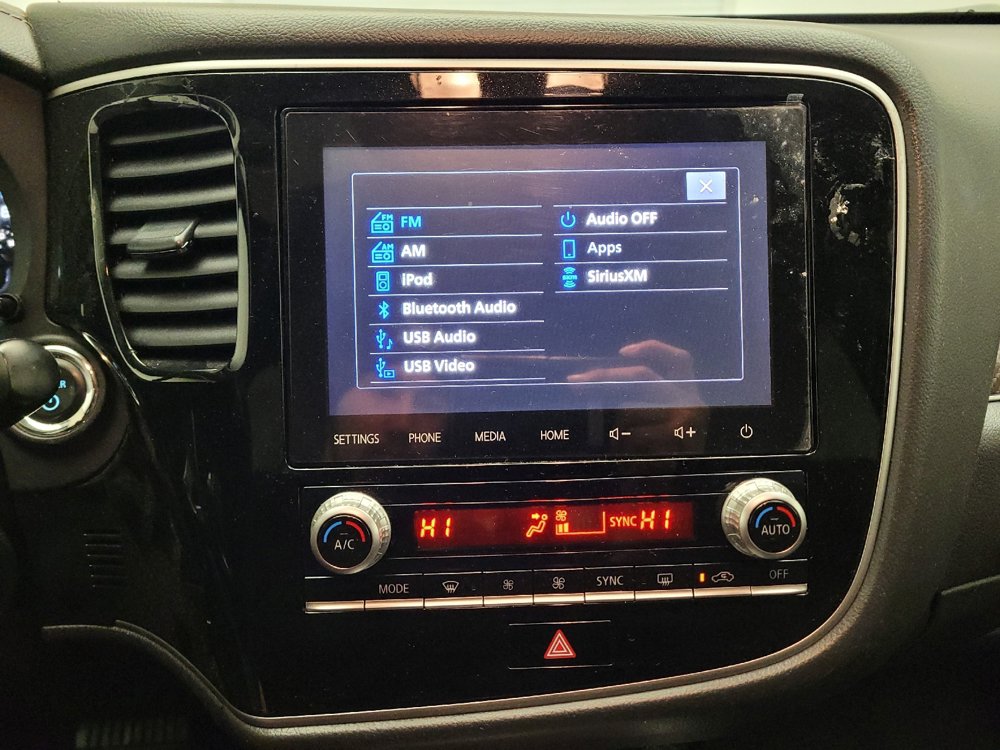 Used 2020 Mitsubishi Outlander GT image 25