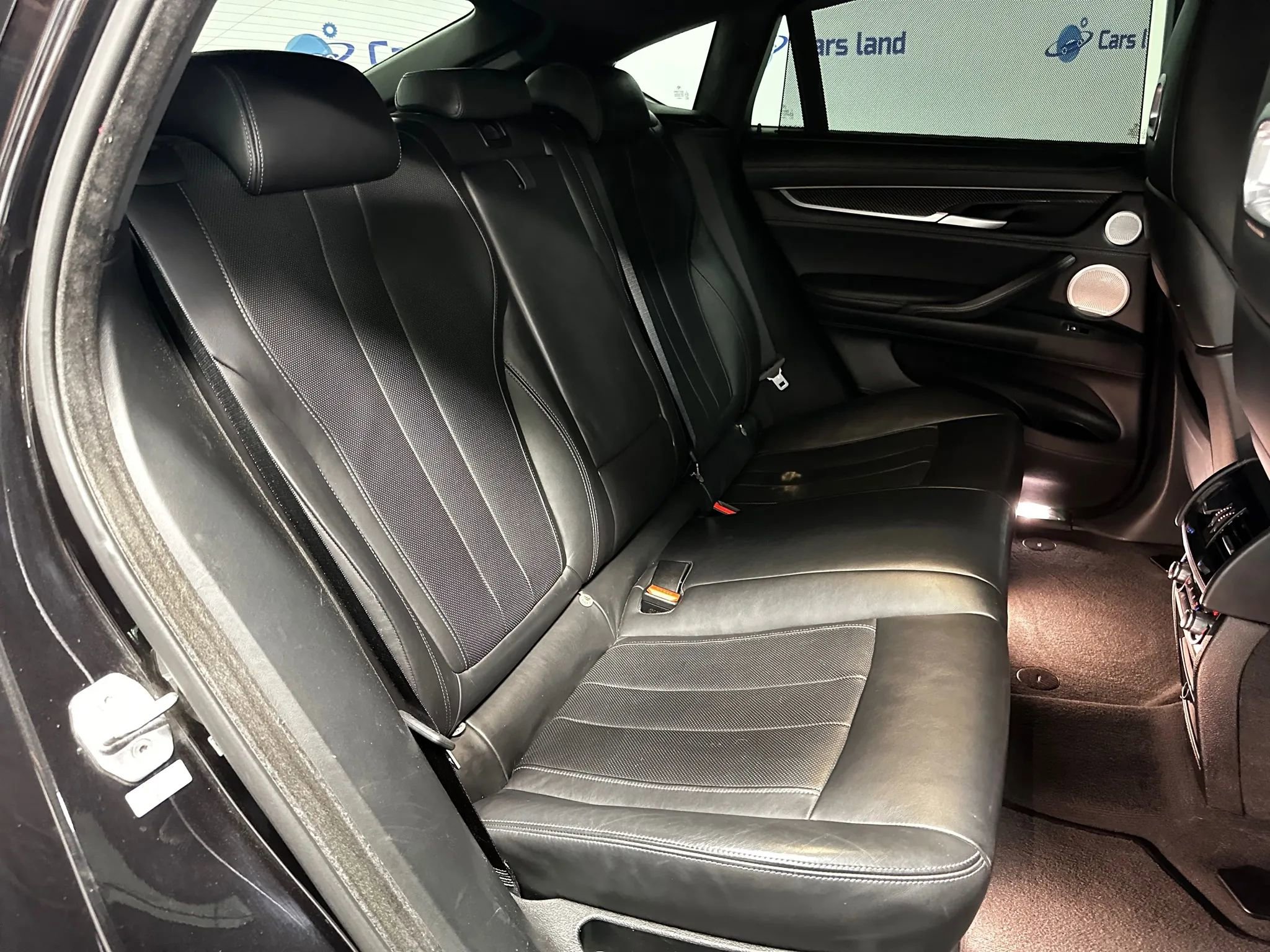 Used 2015 BMW X6 M Sport Utility 4D image 23