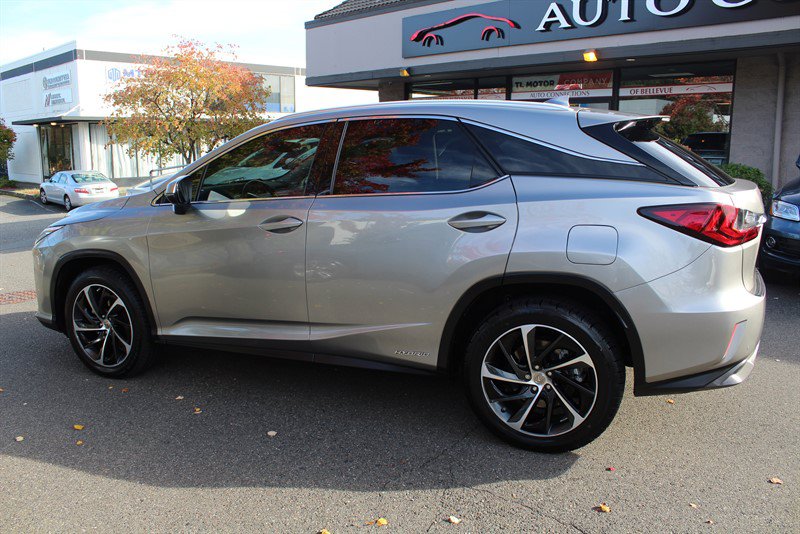 Used 2017 Lexus RX 450h AWD w/ Luxury Package image 3