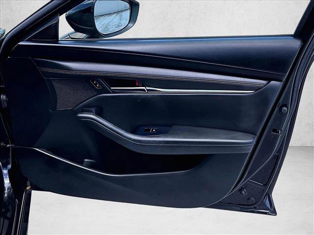 Used 2019 MAZDA MAZDA3 Hatchback FWD image 19