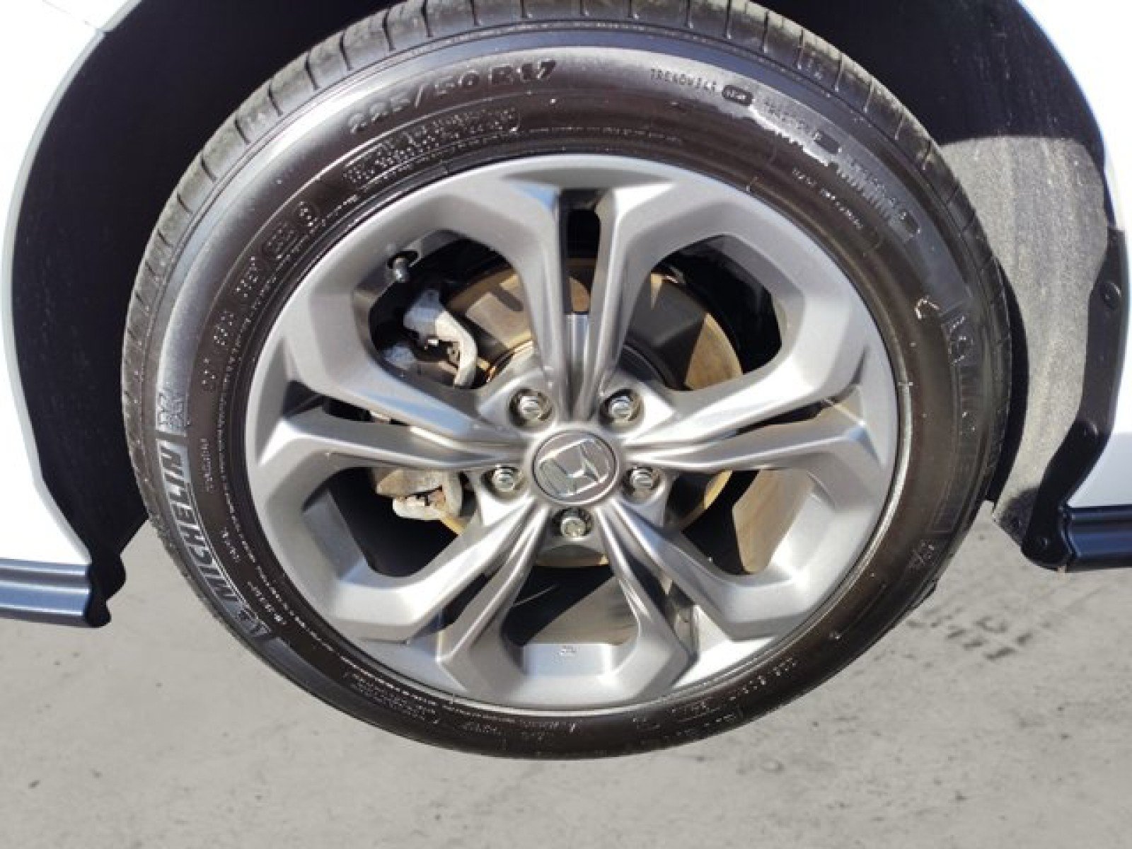 Used 2023 Honda Accord EX image 10