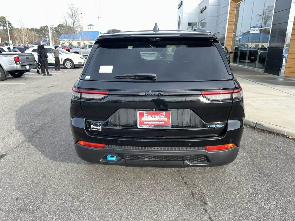 New 2024 Jeep Grand Cherokee Trailhawk w/ Advanced Protech Group II AWD/4WD image 5