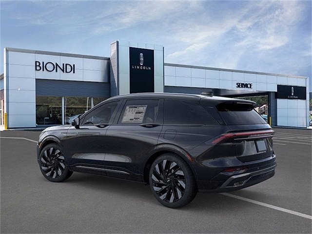 New 2026 Lincoln Nautilus Reserve w/ Jet Appearance Package AWD/4WD image 4