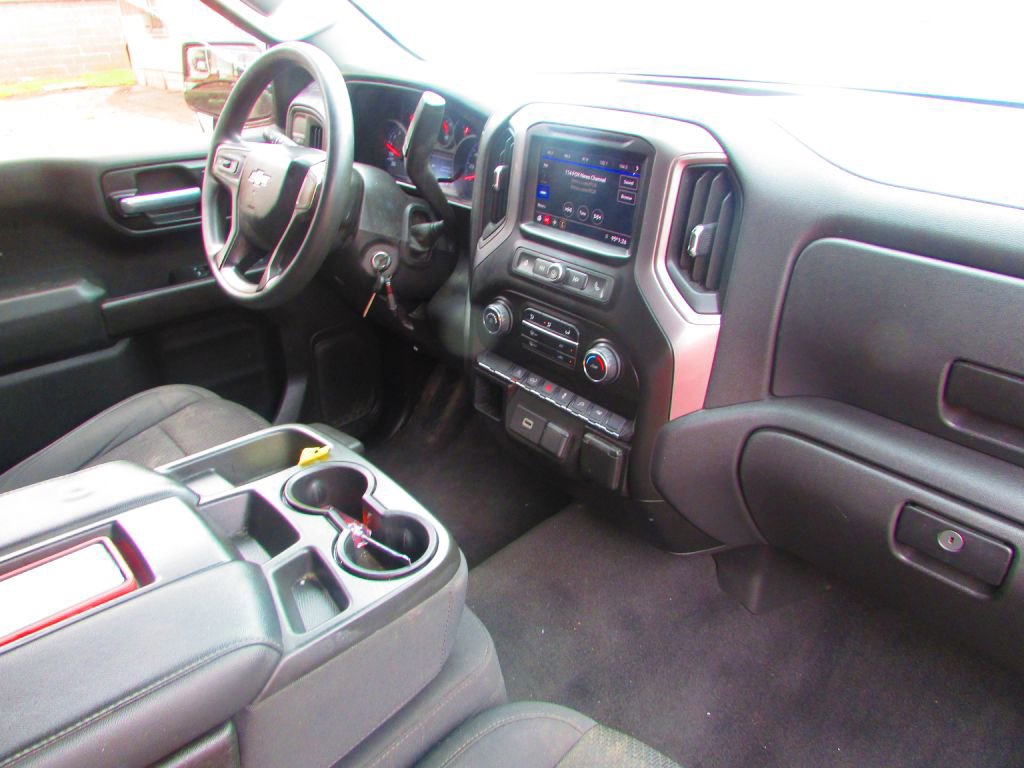Used 2020 Chevrolet Silverado 1500 Custom w/ Custom Value Package image 18