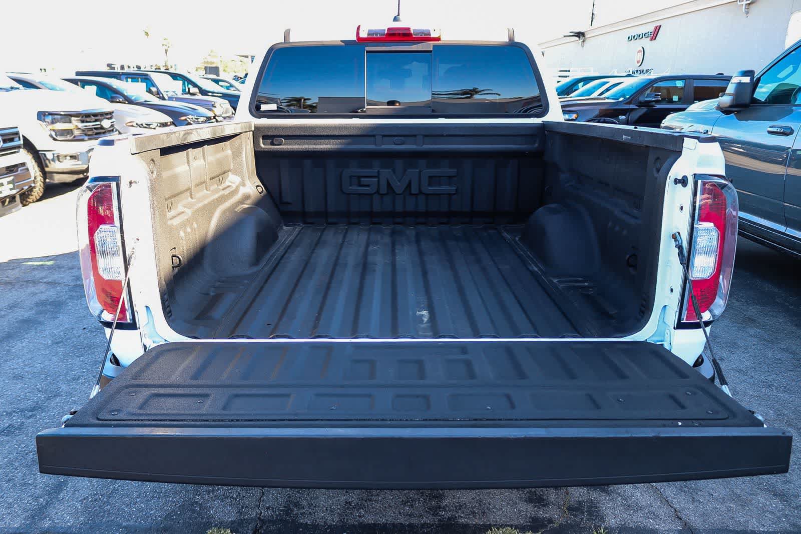 Used 2017 GMC Canyon SLT AWD/4WD image 27