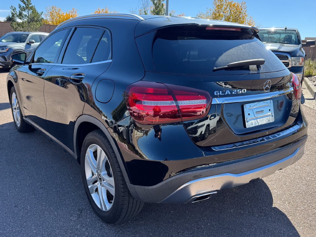 Used 2020 Mercedes-Benz GLA 250 4MATIC w/ Premium Package image 5