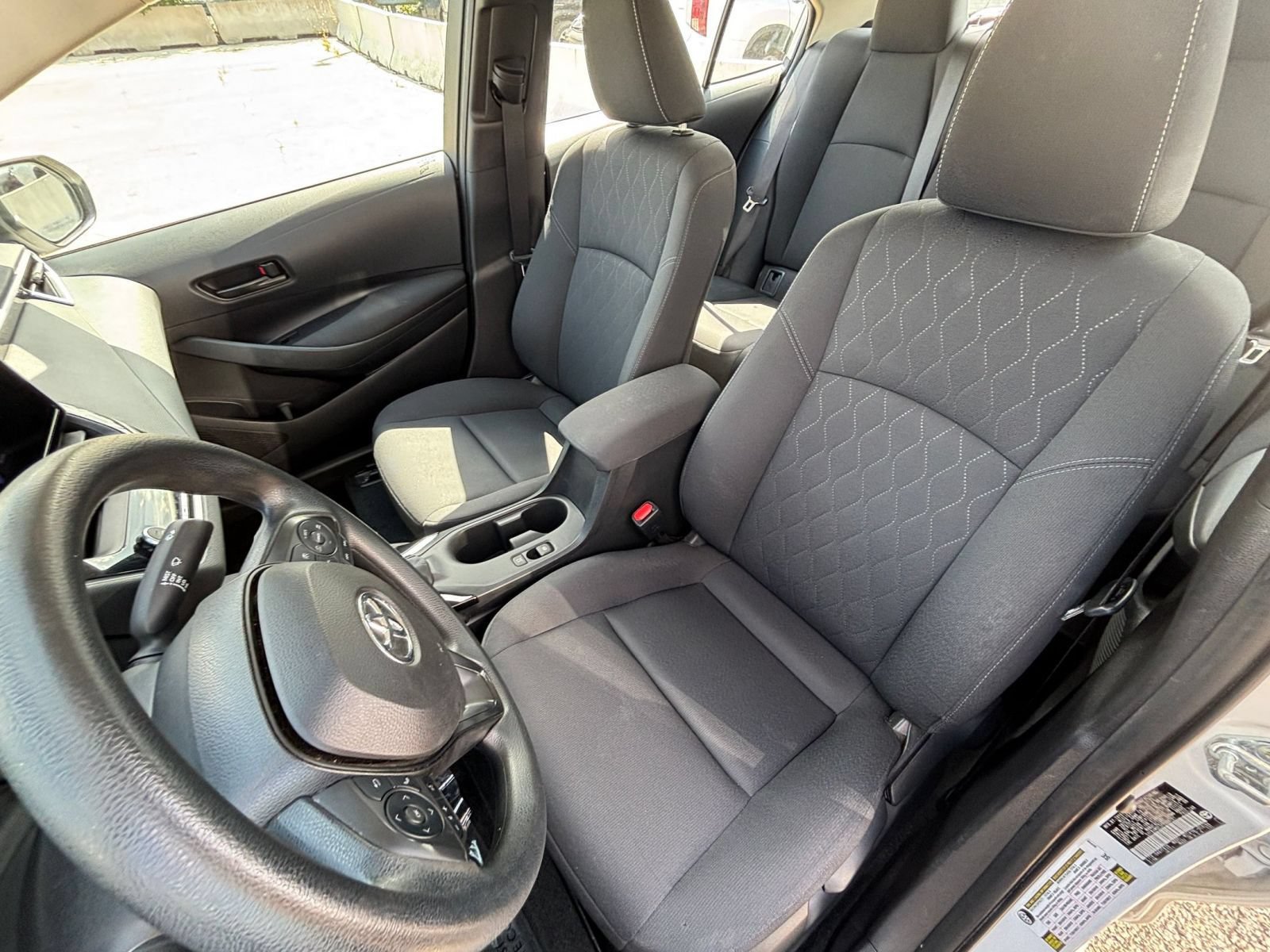 Used 2023 Toyota Corolla LE FWD image 33