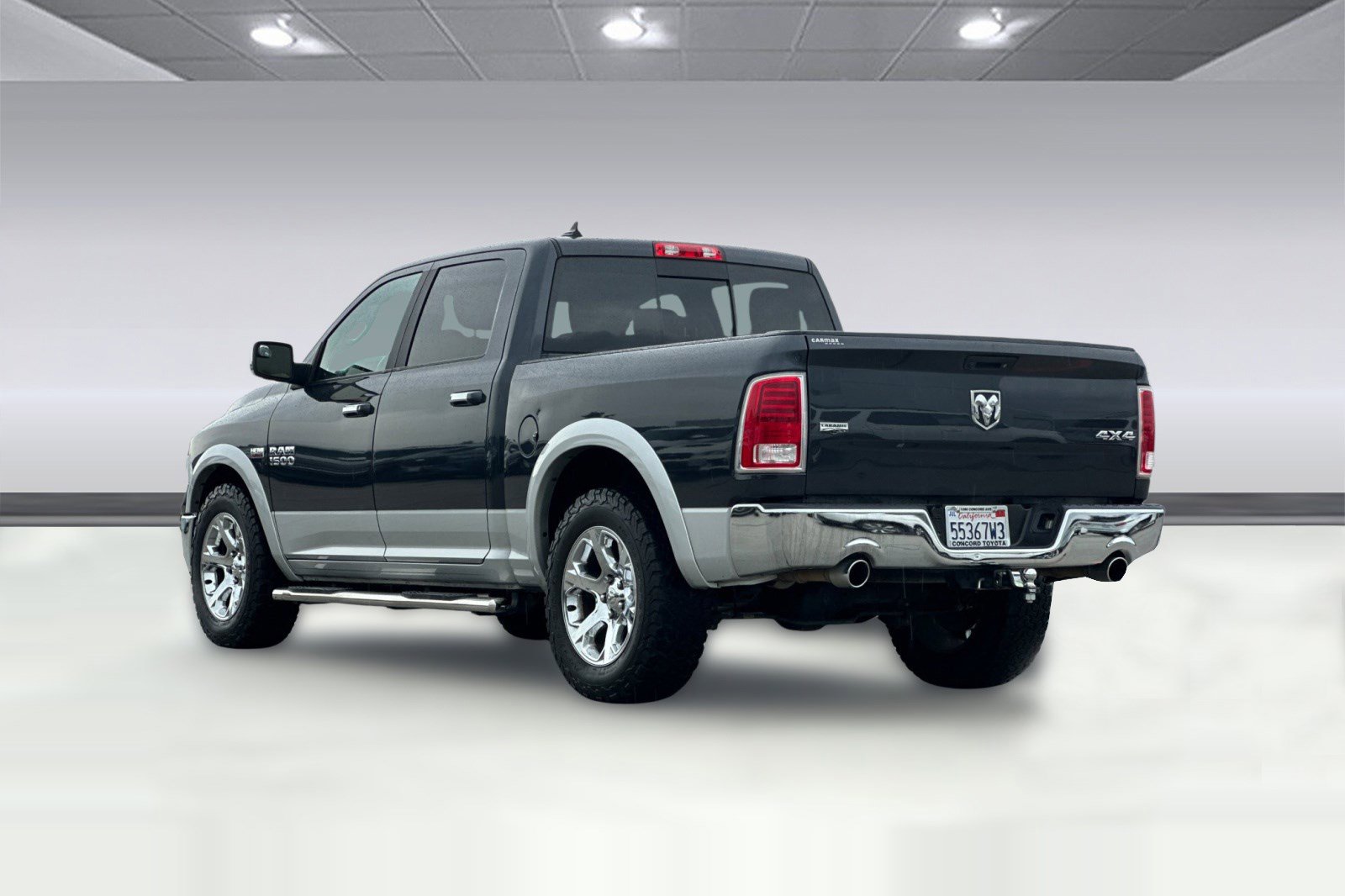 Used 2017 RAM 1500 Laramie image 7