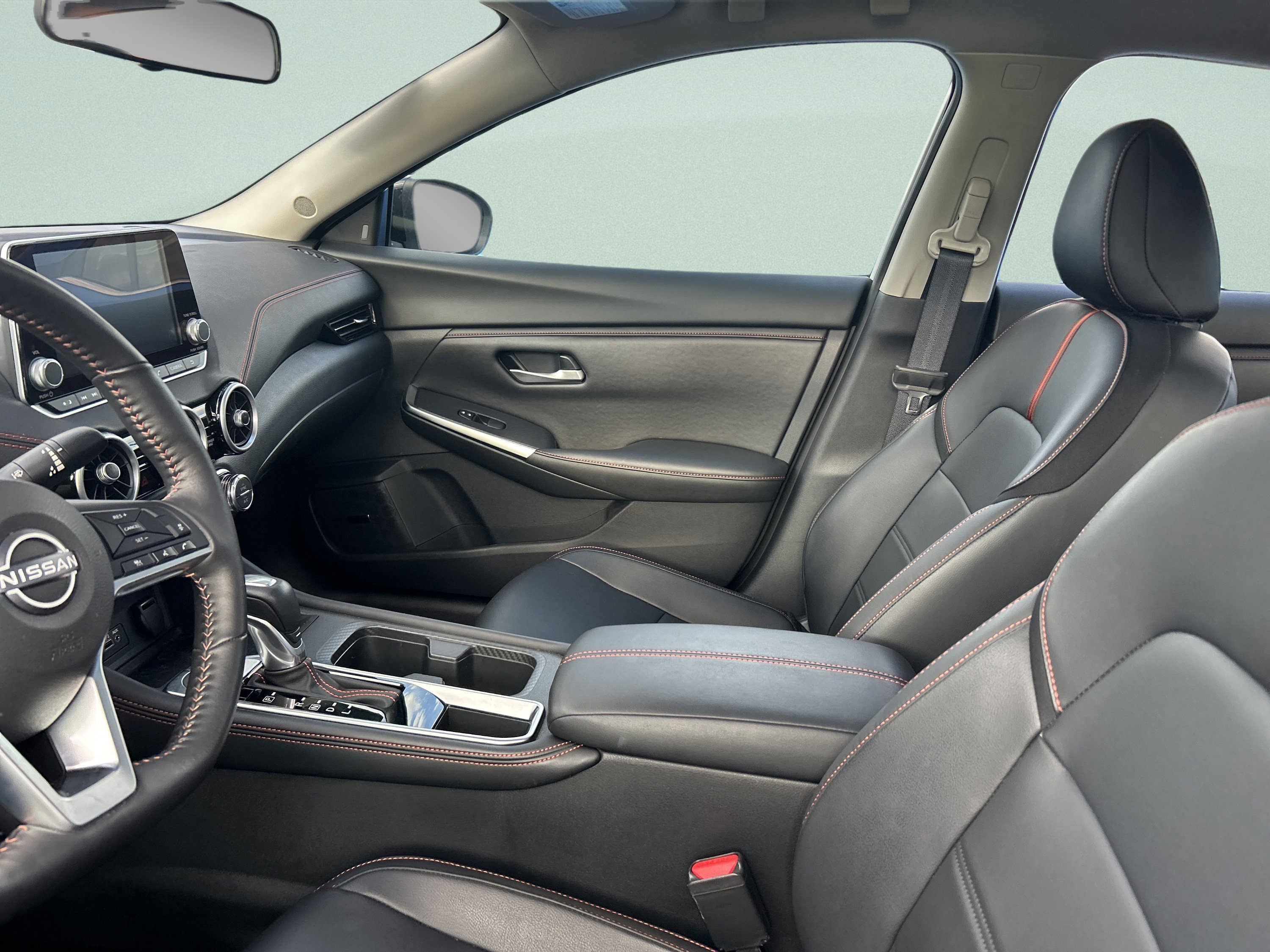 Used 2025 Nissan Sentra SR w/ SR Premium Package image 47