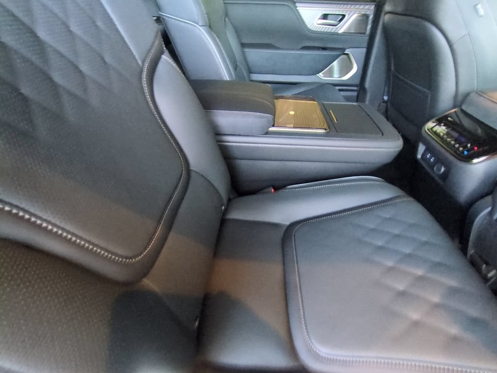New 2027 INFINITI QX80 Autograph AWD/4WD image 28