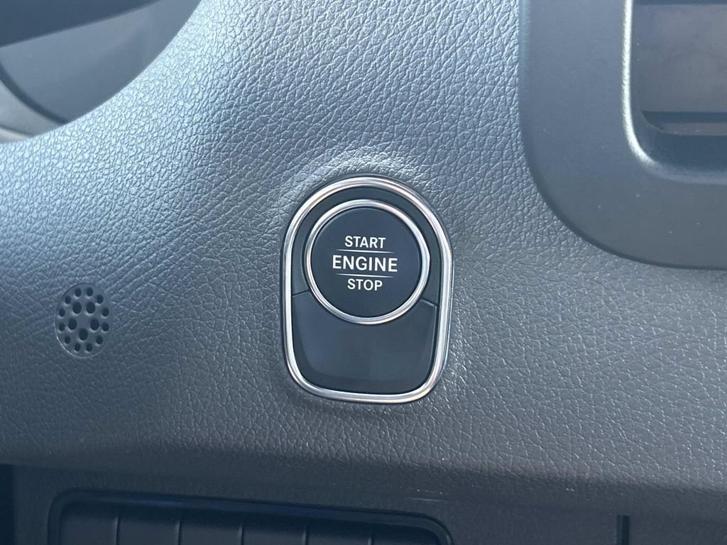 Used 2022 Mercedes-Benz Sprinter 2500 image 33