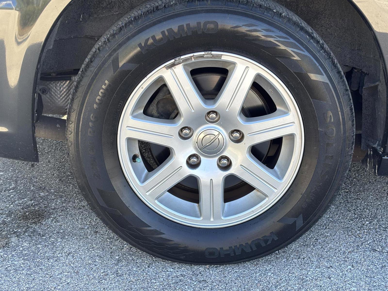 Used 2011 Chrysler Town & Country Touring w/ Security Group image 36