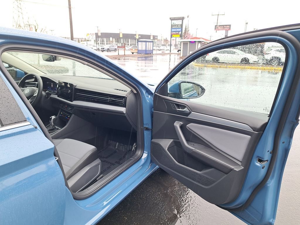 New 2026 Volkswagen Jetta SE image 16