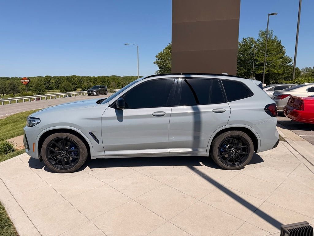 Used 2022 BMW X3 M40i AWD/4WD image 2