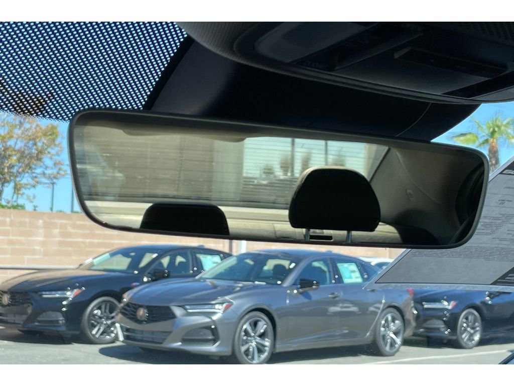 Used 2018 Acura TLX image 23