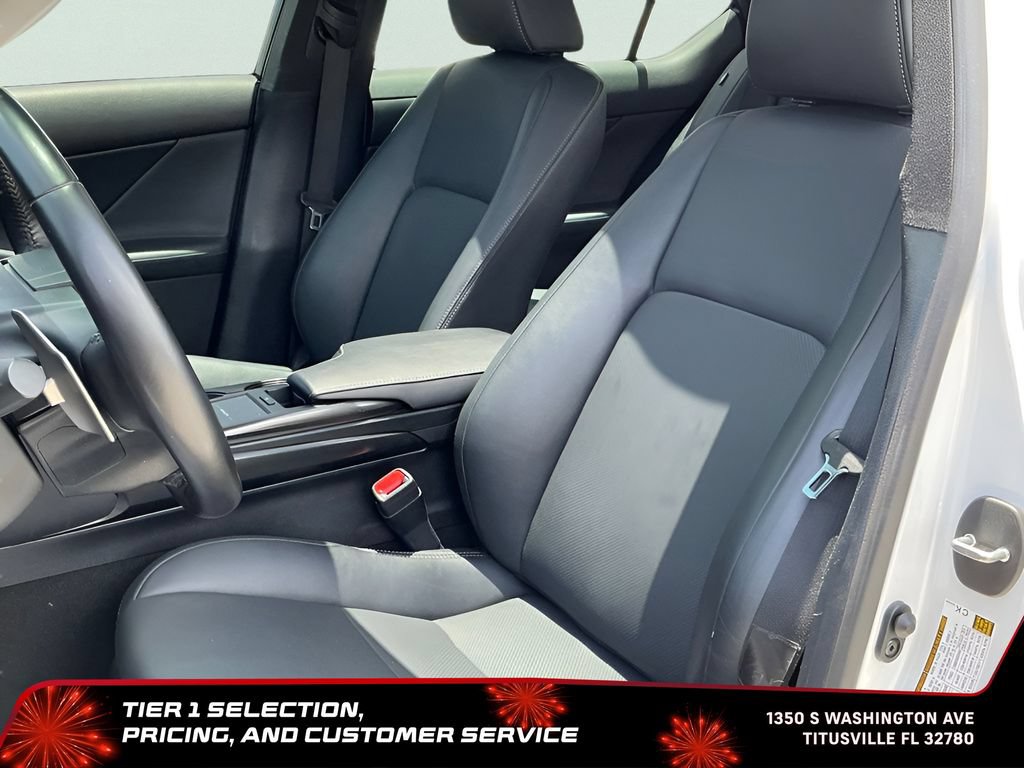 Used 2023 Lexus IS 300 w/ Comfort Package RWD image 29