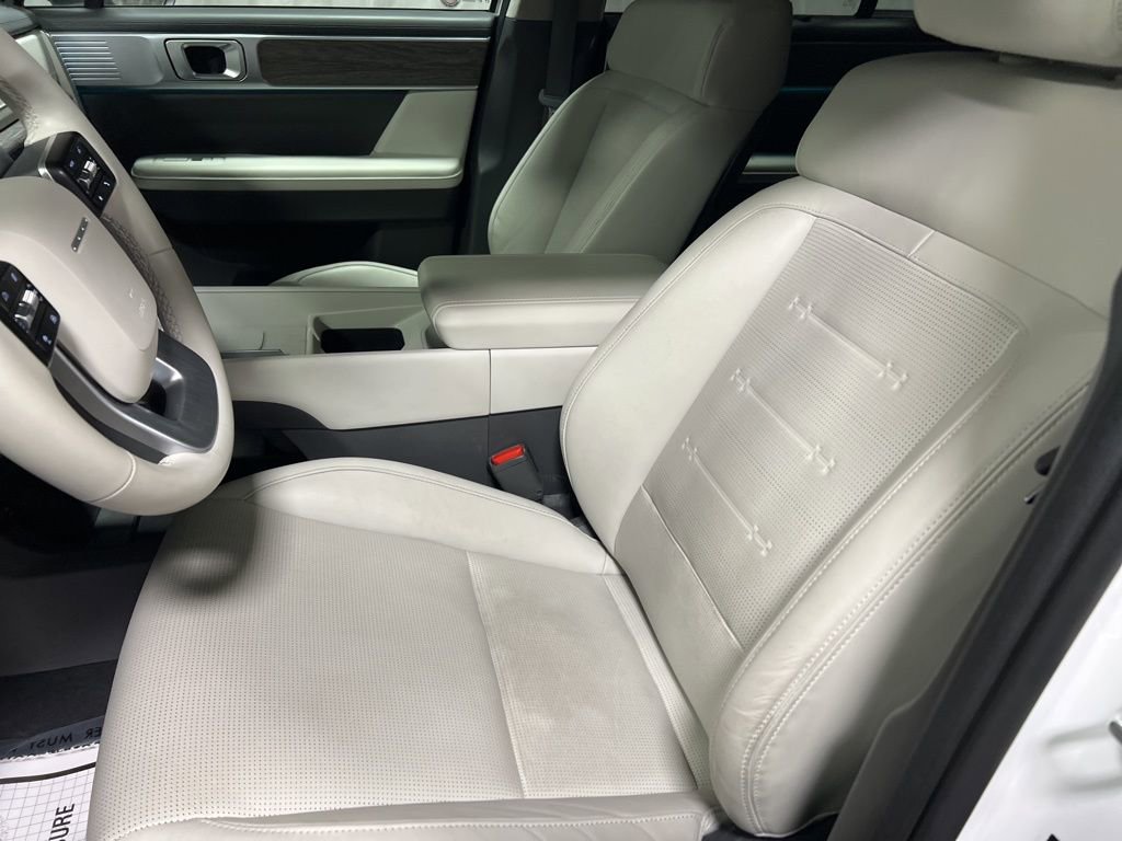 Used 2025 Hyundai Santa Fe Limited image 20