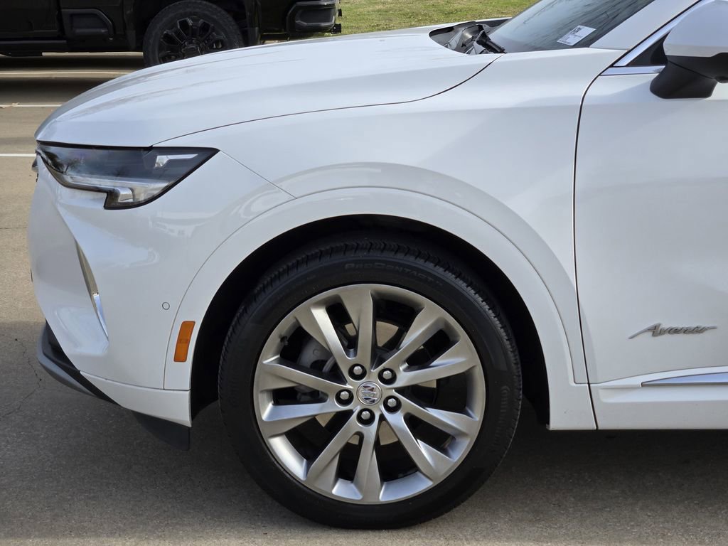 Used 2022 Buick Envision Avenir w/ Technology Package II image 9