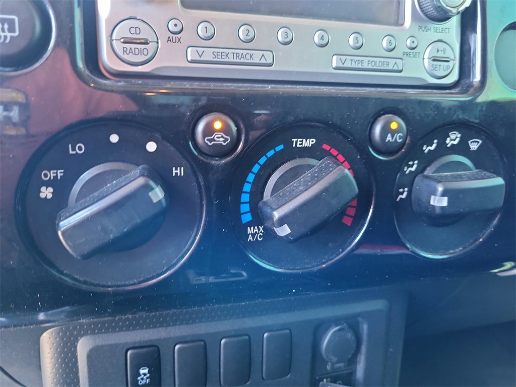 Used 2013 Toyota FJ Cruiser 4WD image 15