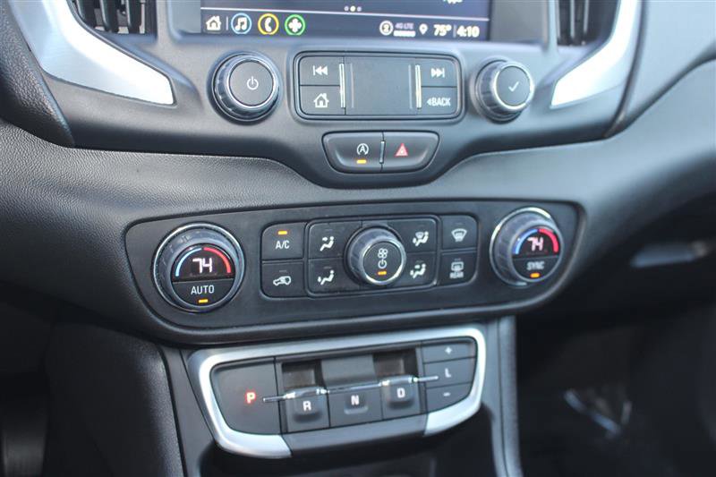 Used 2024 GMC Terrain SLT image 19