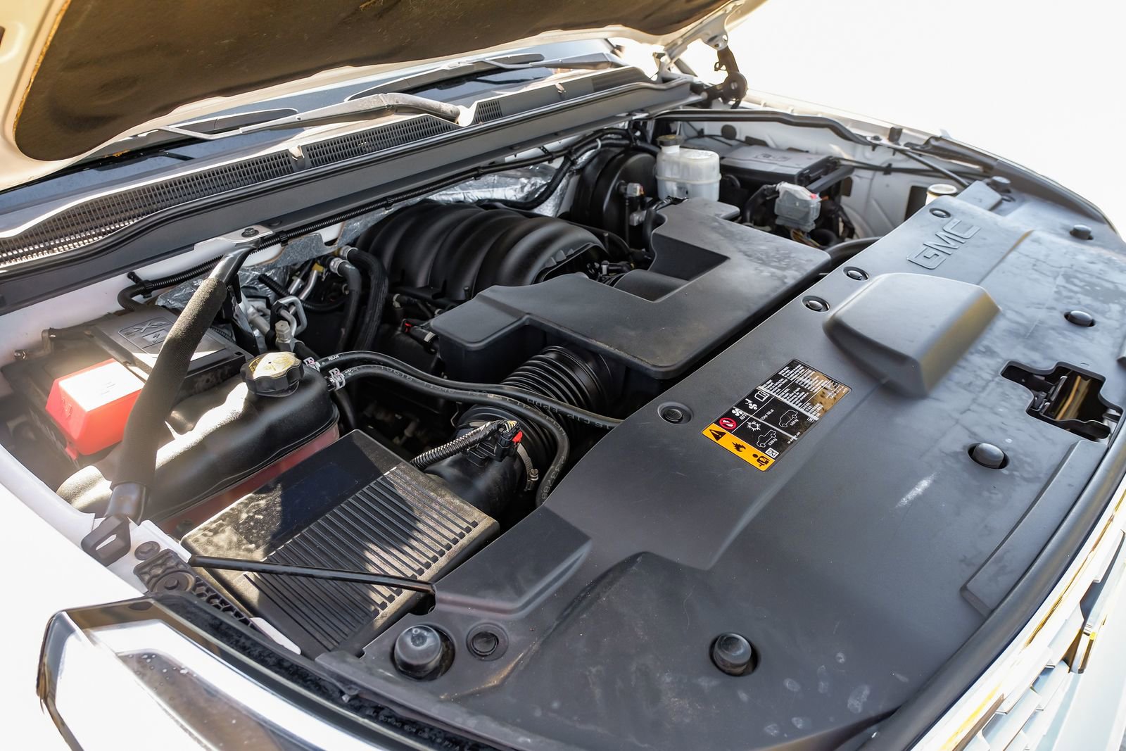 Used 2018 GMC Yukon Denali RWD image 61