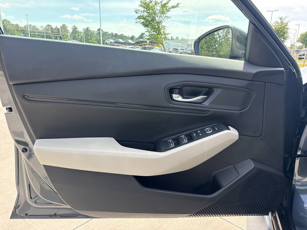 Used 2025 Honda Accord SE image 14
