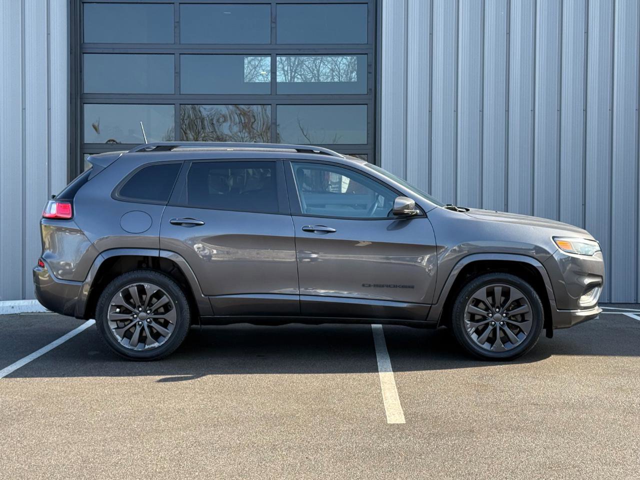 Used 2019 Jeep Cherokee High Altitude image 8