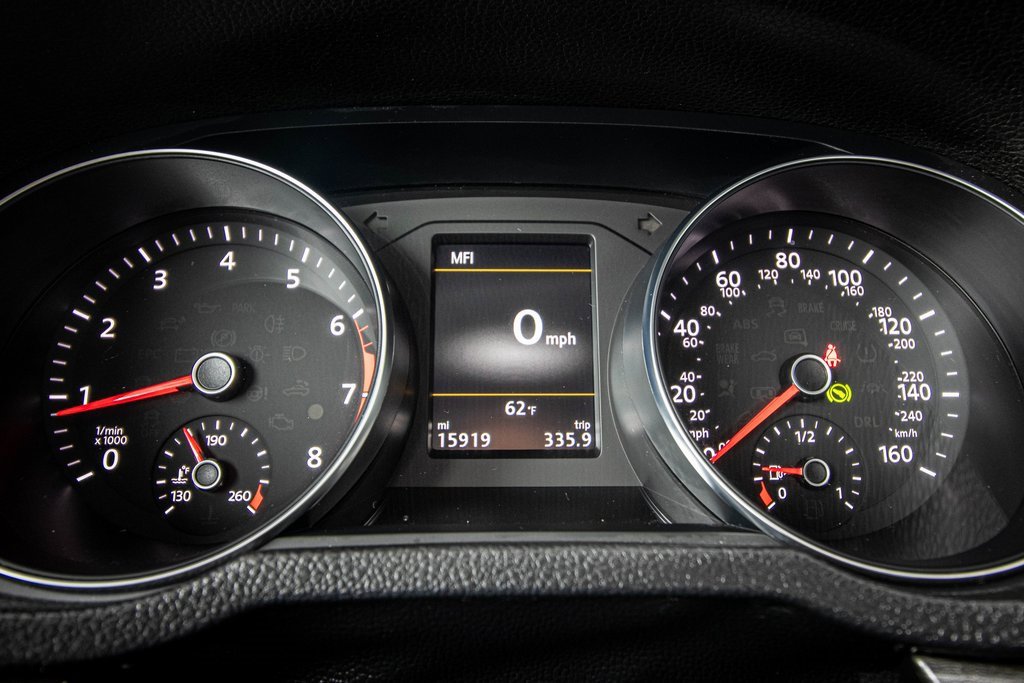 Used 2018 Volkswagen Passat 2.0T SE image 34