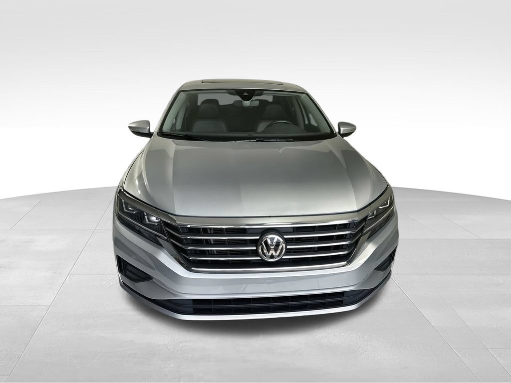 Used 2020 Volkswagen Passat 2.0T SE w/ Sunroof Package FWD image 3