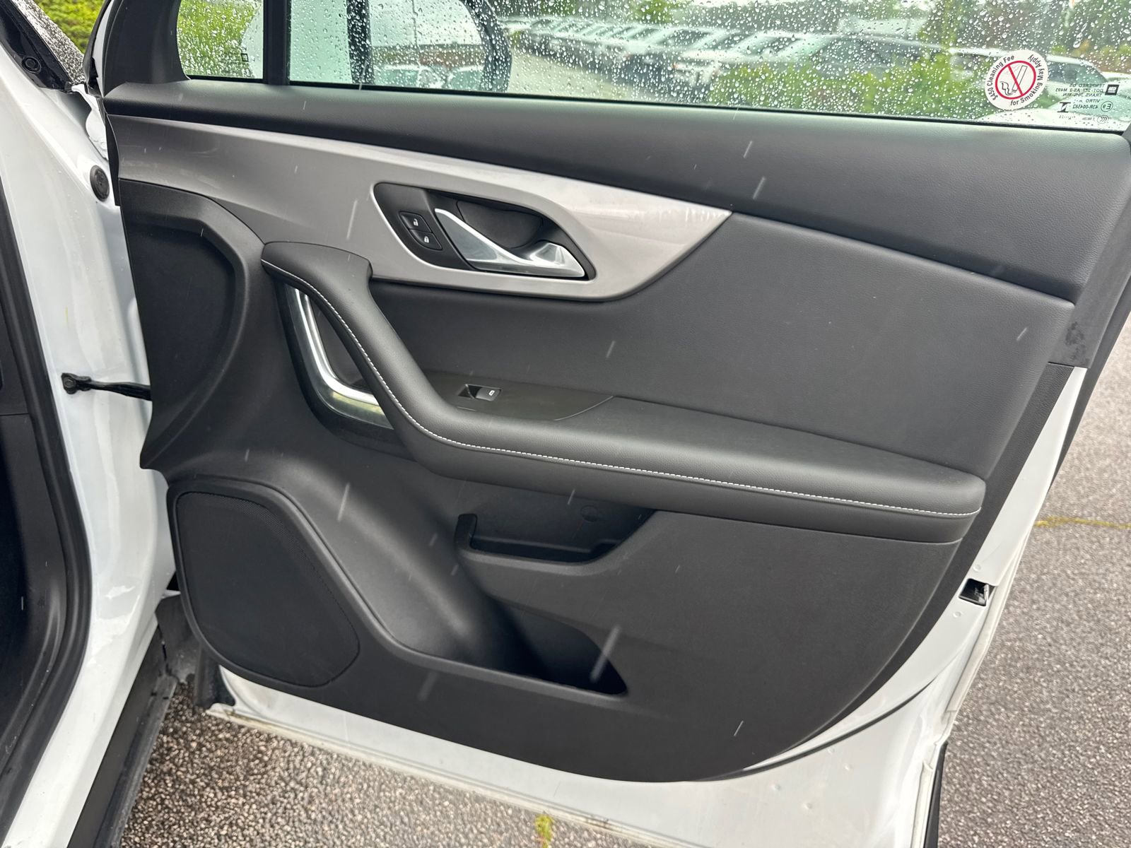 Used 2025 Chevrolet Blazer LT FWD image 14