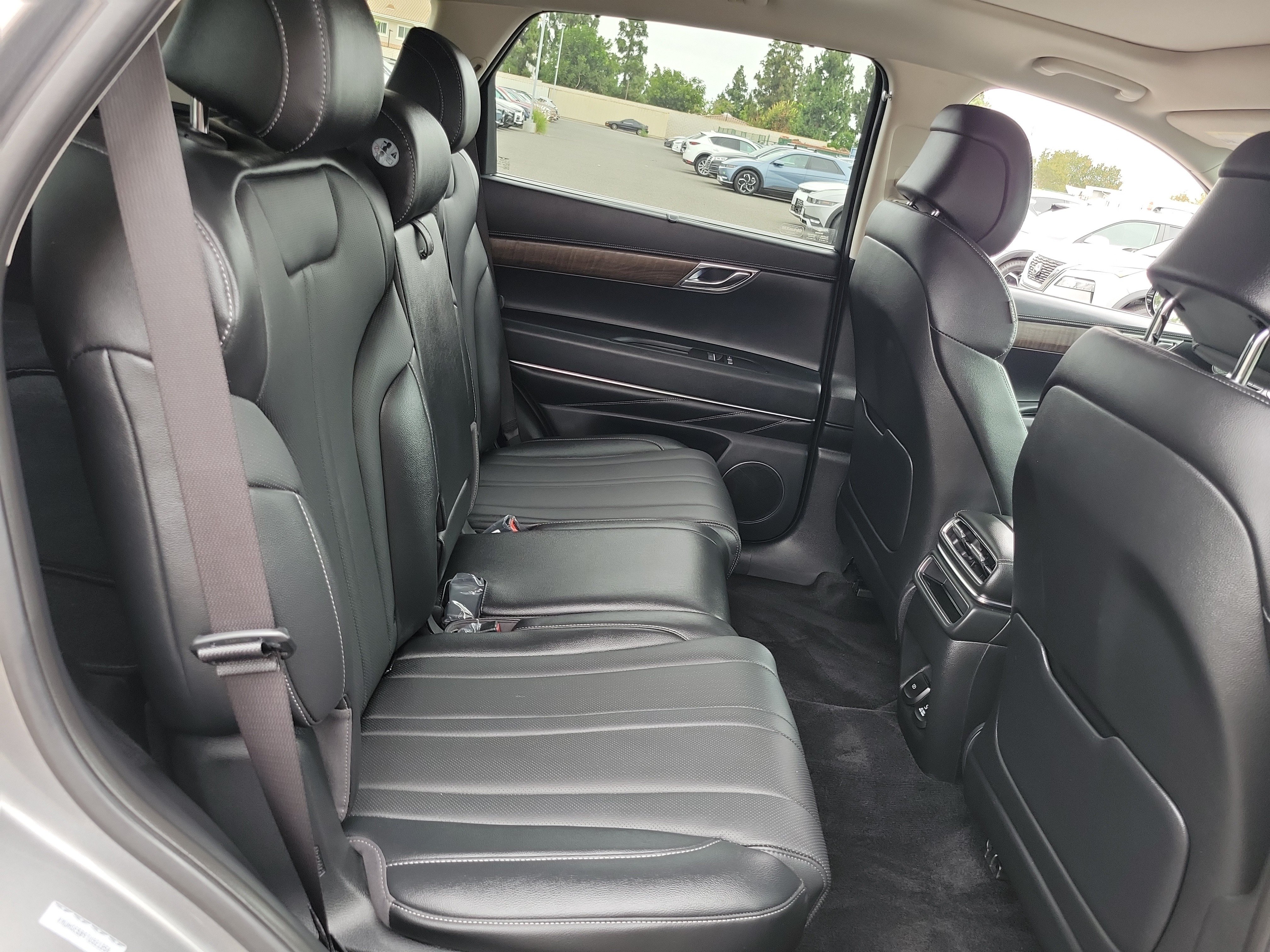 Certified 2026 Genesis GV80 2.5T Select AWD/4WD image 26