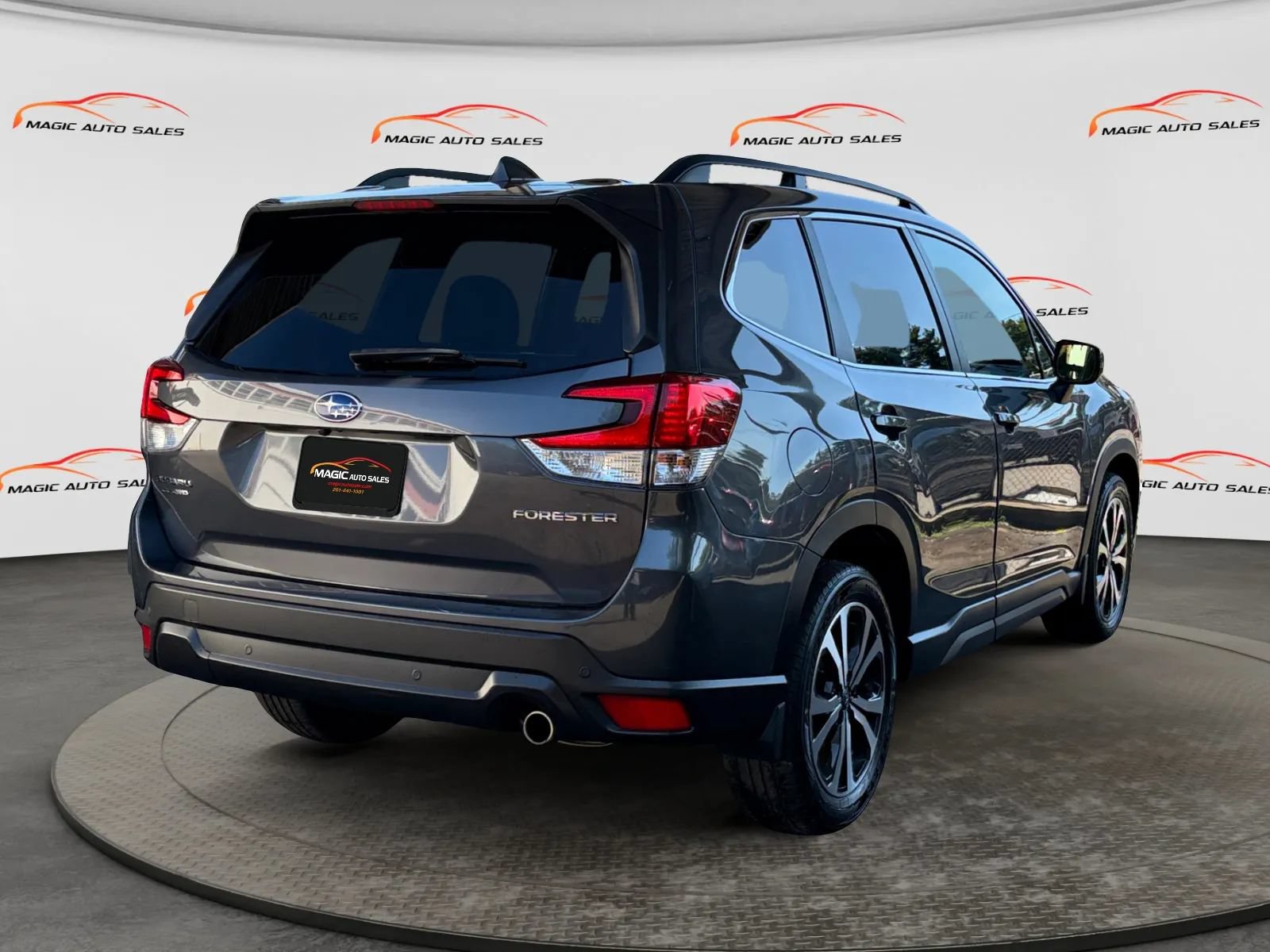 Used 2021 Subaru Forester Limited AWD/4WD image 10