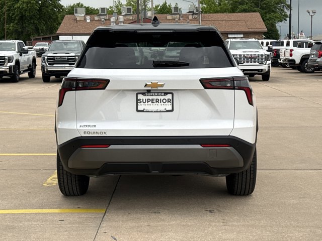 New 2026 Chevrolet Equinox LT w/ Convenience Package II FWD image 4